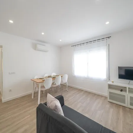 Pet-friendly For Six People Apartment *