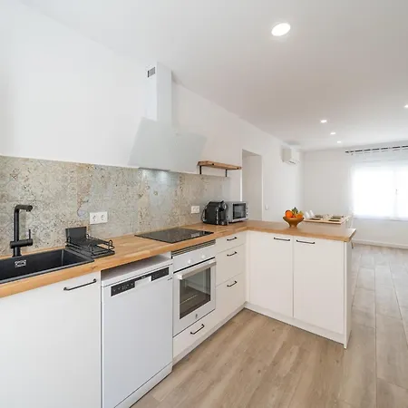 Pet-friendly For Six People דירה L' Escala