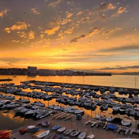 In L Escala Near Barcas *