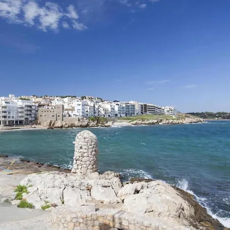 In L Escala Near Barcas * L' Escala